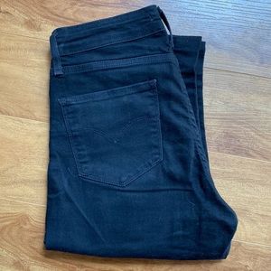 Levi’s Black High Rise Skinny Jeans size 28